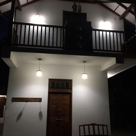 Sweet Pea Homestay バラピティヤ エクステリア 写真